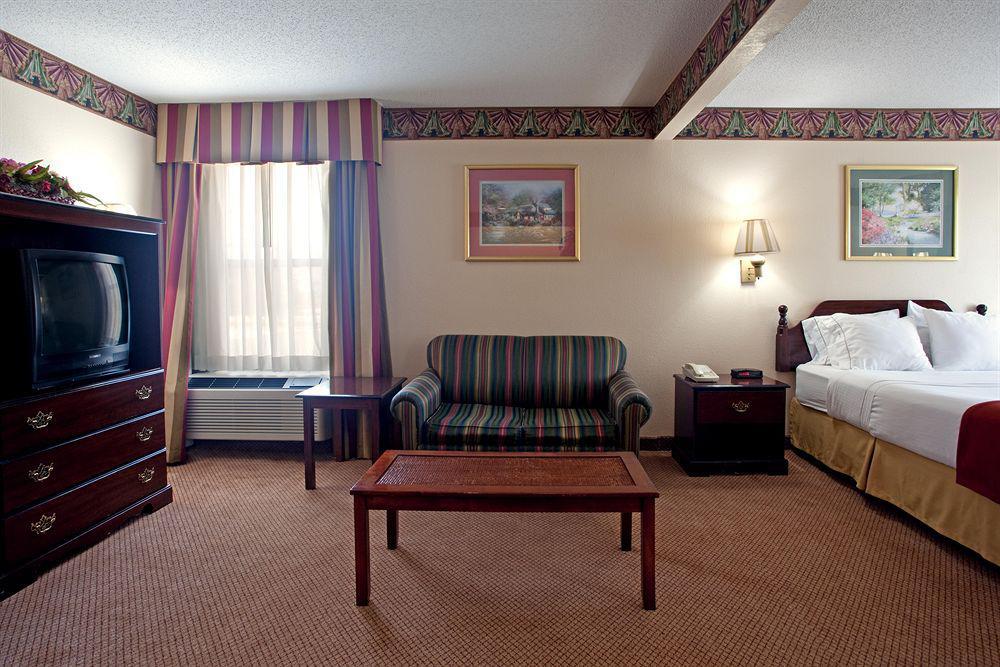 Quality Inn & Suites Clemmons I-40 Værelse billede