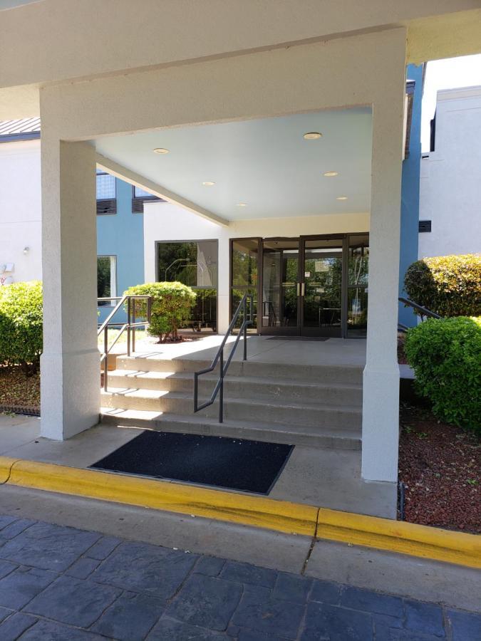Quality Inn & Suites Clemmons I-40 Eksteriør billede