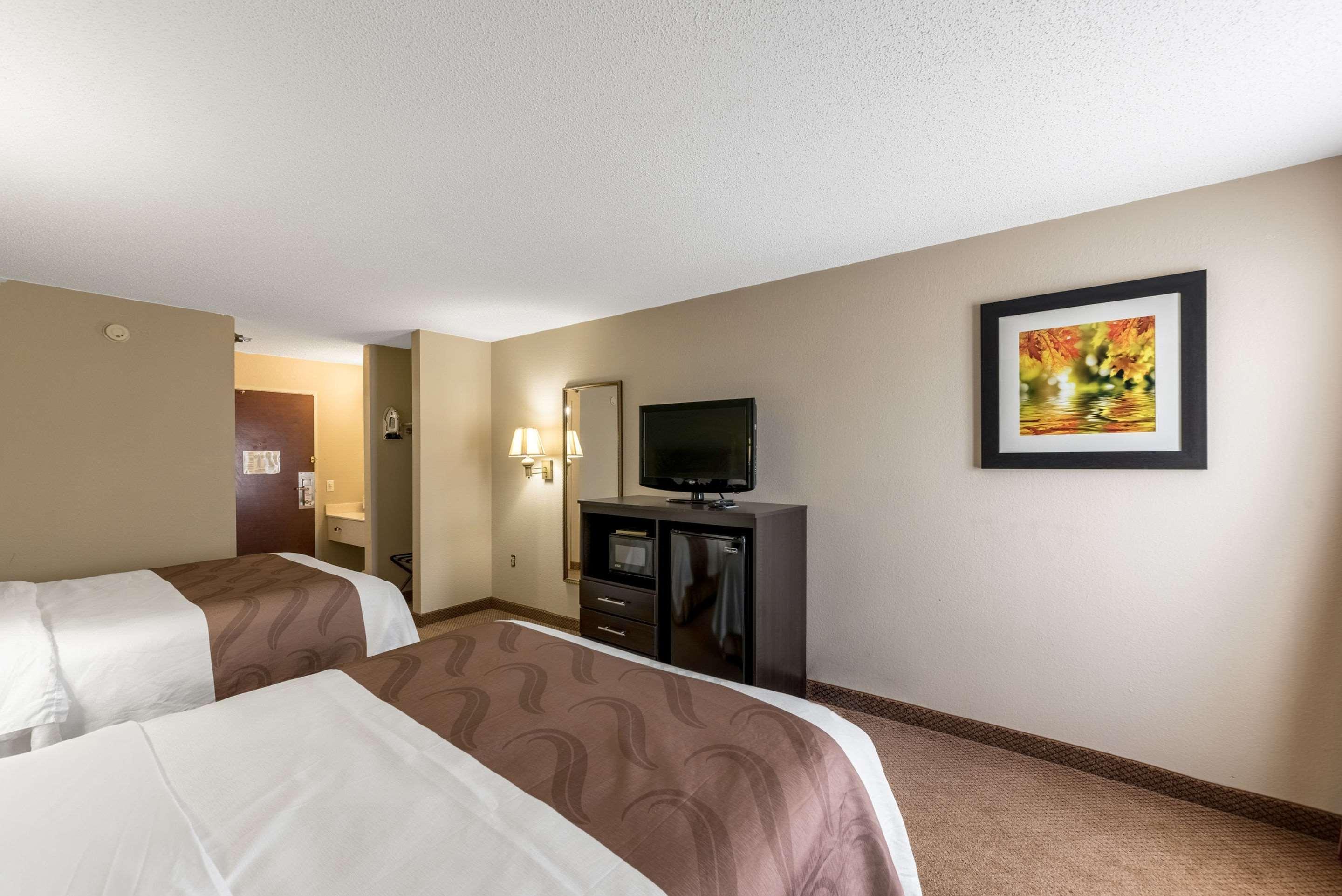 Quality Inn & Suites Clemmons I-40 Eksteriør billede
