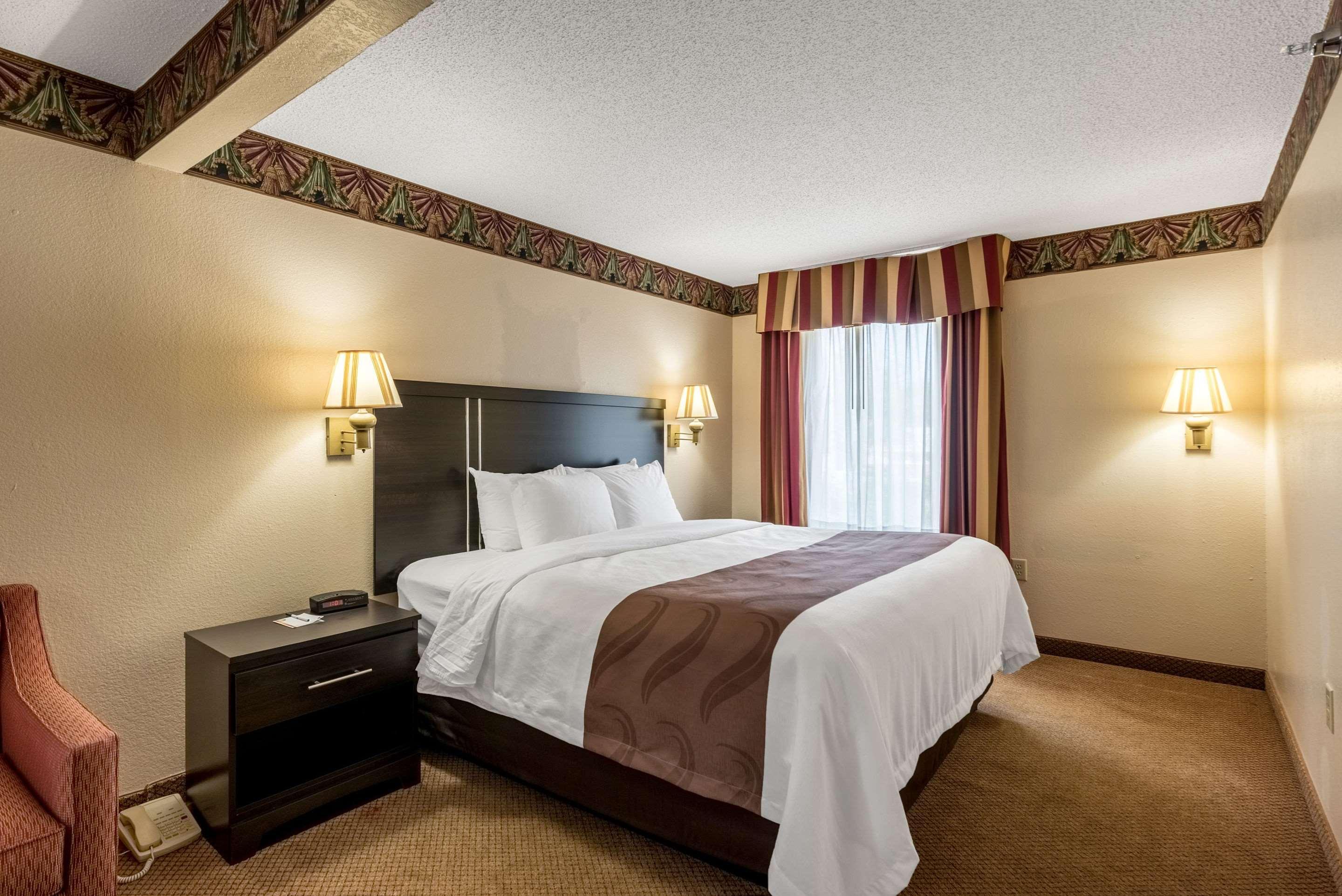 Quality Inn & Suites Clemmons I-40 Eksteriør billede