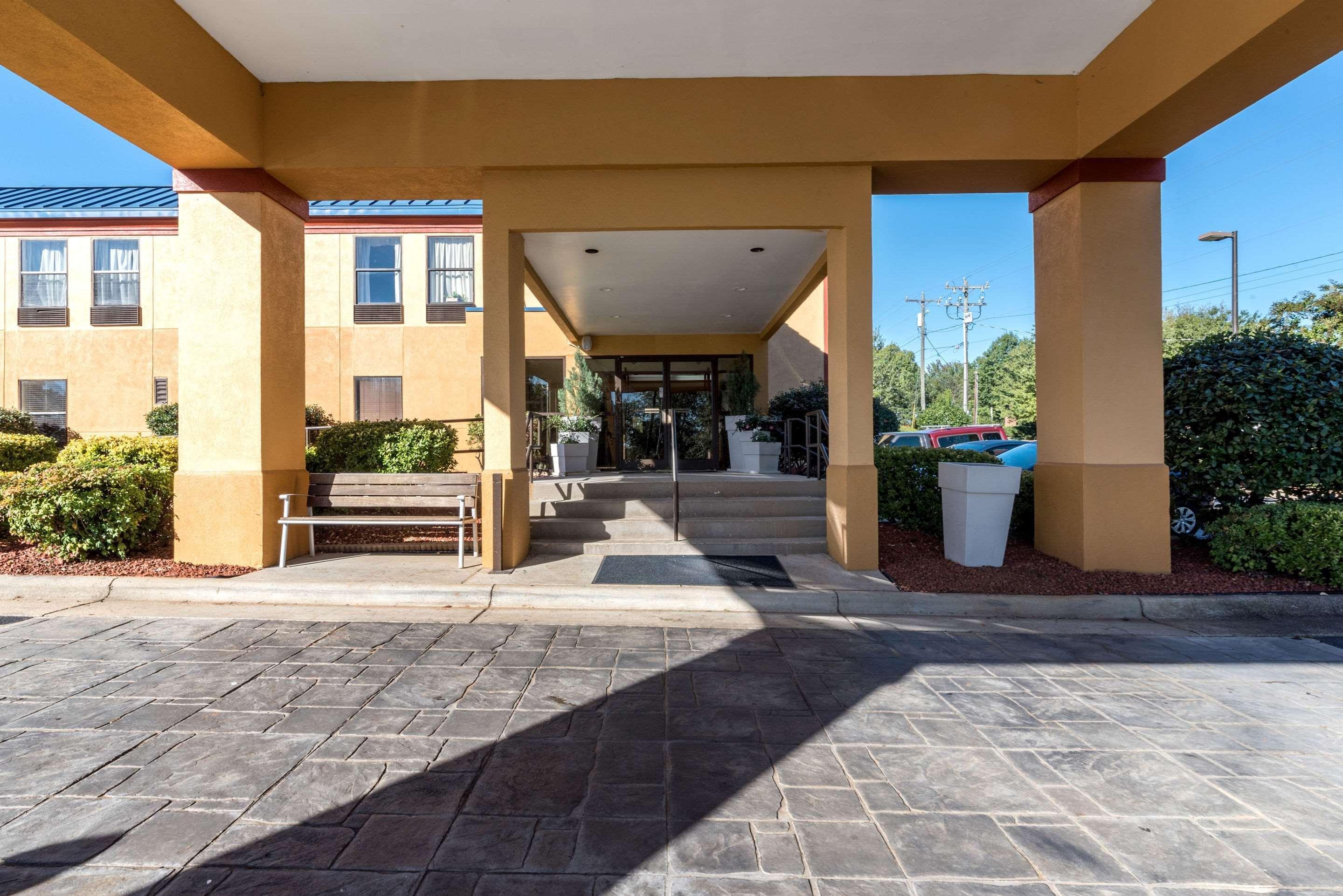 Quality Inn & Suites Clemmons I-40 Eksteriør billede