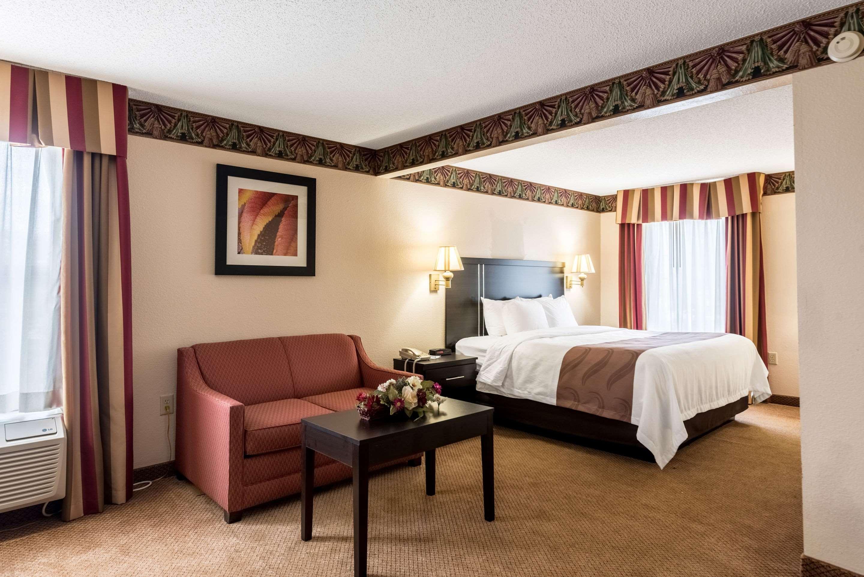Quality Inn & Suites Clemmons I-40 Eksteriør billede