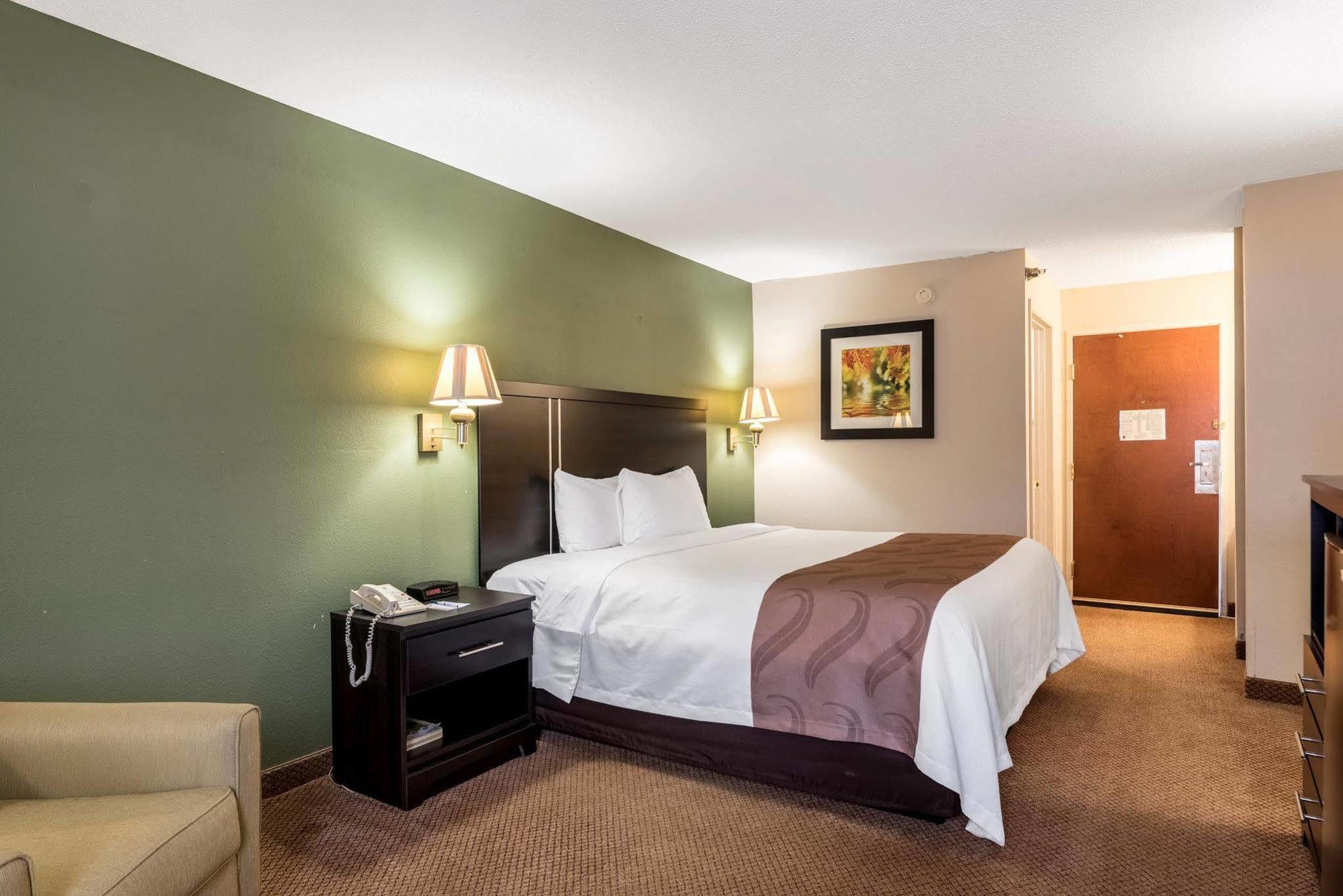 Quality Inn & Suites Clemmons I-40 Eksteriør billede